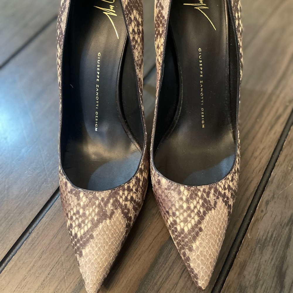 Giuseppe Zanotti Python Print Pumps - image 3